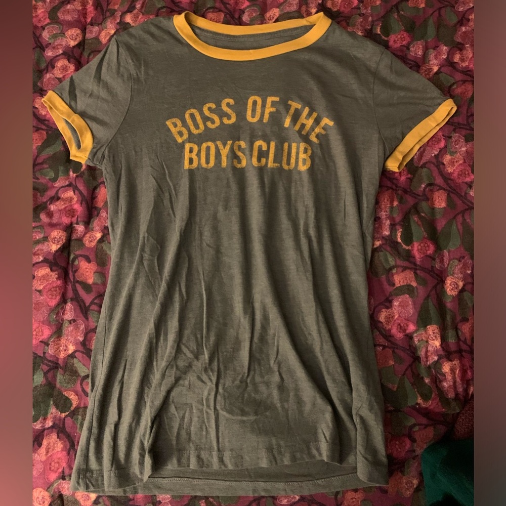 Graphic tee